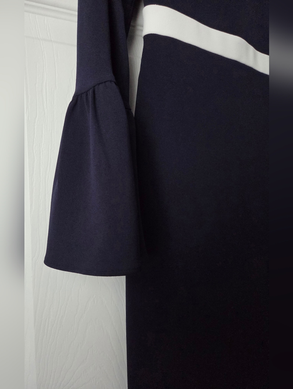 NWT Calvin Klein Navy Dress with White Trim and Bell Sleeves Size 8 - Picture 6 of 14